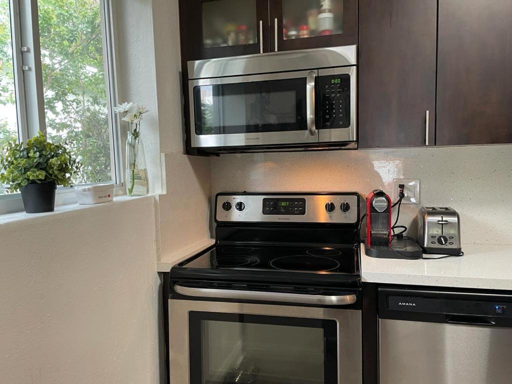 Brazilian Home Coral Gables Εξωτερικό φωτογραφία